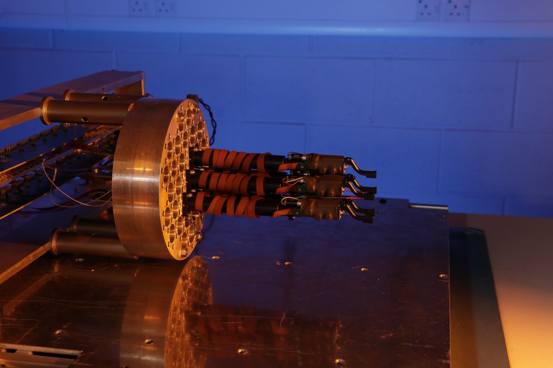 MOONS Arm Test Assembly